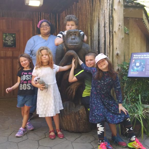 Meet your Posher, Michele - Picture 1 of 1